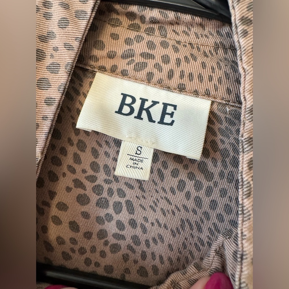BKE Animal Print Jacket - Picture 4 of 8